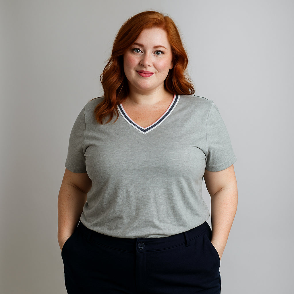 Blusinha Plus Size Feminina Soltinha Viscolycra Blusa Básica Elegante Estilosa Camiseta com Manga Gola V Malha Confortáv